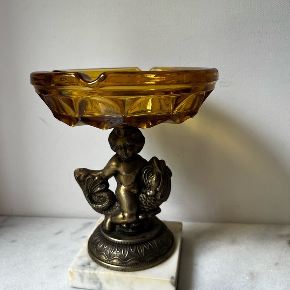 Vintage Cherub Riding a Koi Fish Sculpture Glass Bowl Candy Dish Soap AshTray - Picture 1 of 11